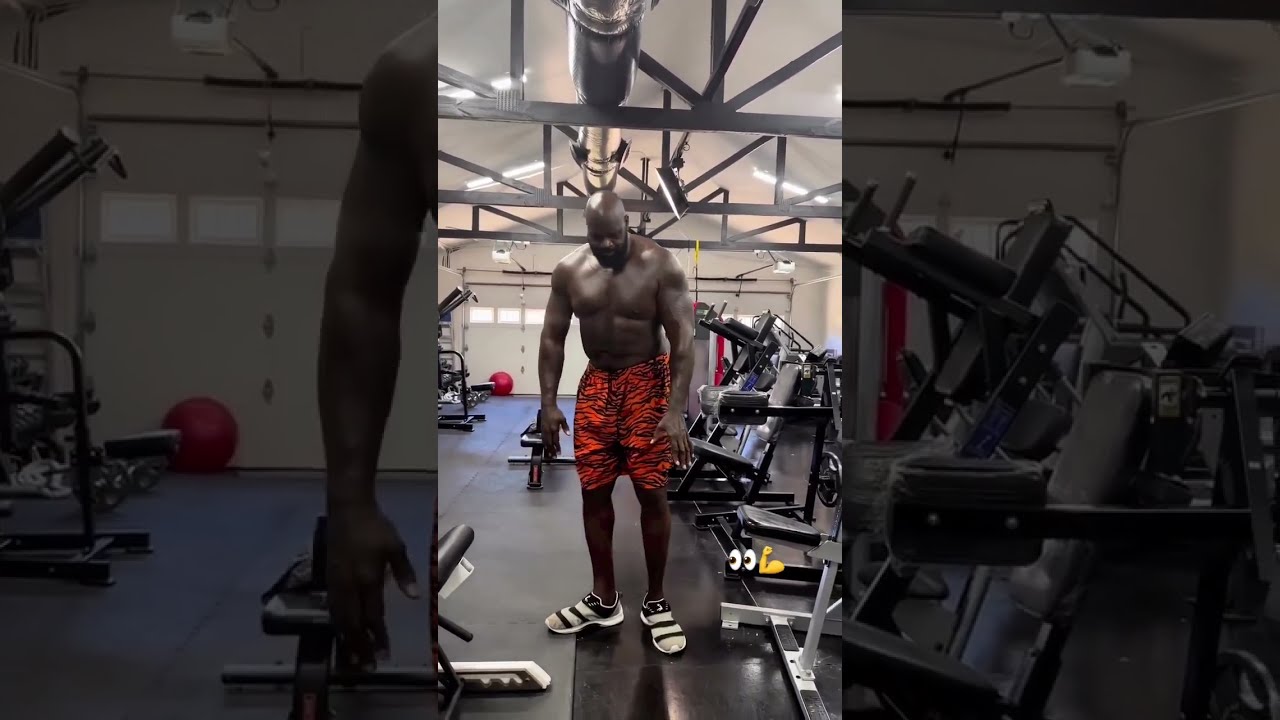 Shaq Out Here Flexing 