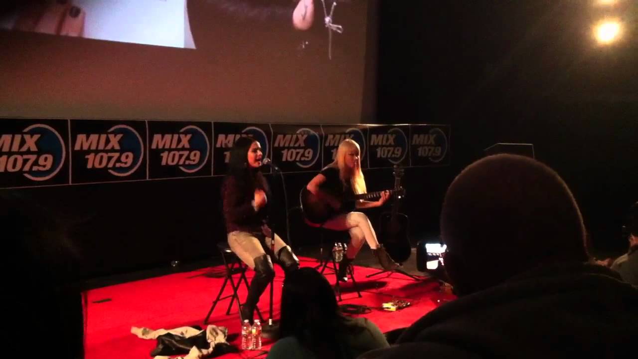 JoJo Performs Jumping Trains Live 2012 YouTube