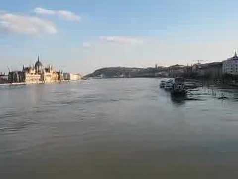 Flood in Budapest seen from Margaret bridge