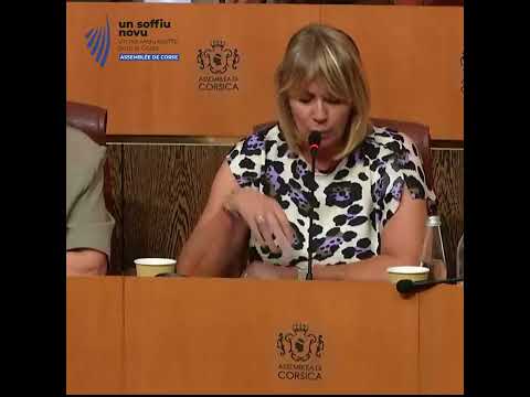 Image du reportage Stratégie sur l'érosion du littoral : intervention de Chantal Pedinielli sans titre. (Groupe "Un Soffiu Novu" à l'Assemblée de Corse)