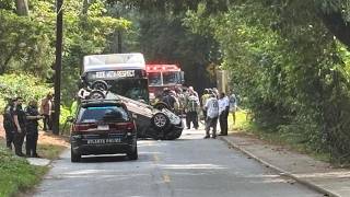 5 taken to hospital after suspect flips car, hits MARTA bus in Atlanta neighborhood