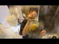 17 Year Old Aspiring Voice Actress makes AMAZING ramen with her MOM!