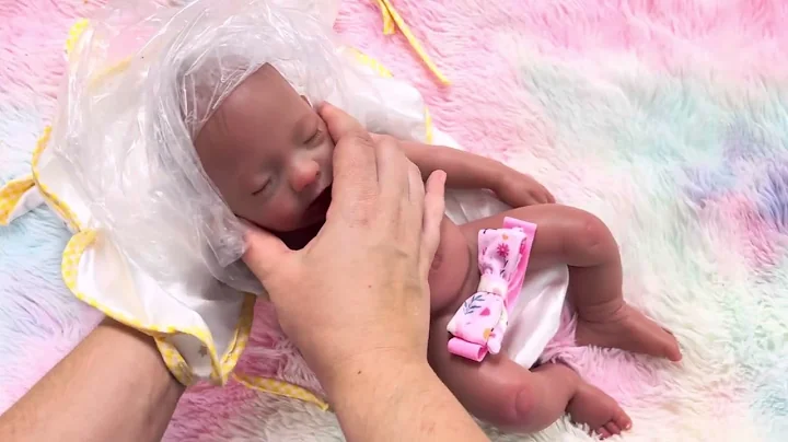 Unboxing my New Silicone baby! Aurora by Babeside - Full Body Silicone Doll - Silicone Reborn 