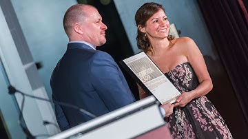 Roberta Capp receives the 2016 Vilcek Prize for Creative Promise in Biomedical Science