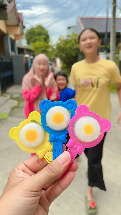 GIVE OUT JELLY FRIED EGG - POOR RAISHA CRYING BECAUSE SHE DIDN'T GET ANY #shorts