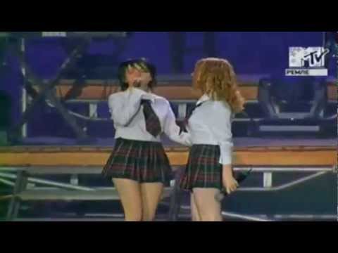 t.A.T.u. | Ya Soshla S Uma, Nas Ne Dagoniat | Live 2002