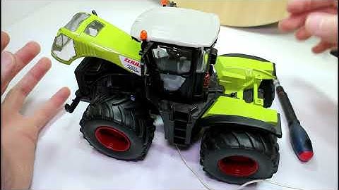 RC Claas Xerion Build Part 4 - Mounting the body on the 4WD frame