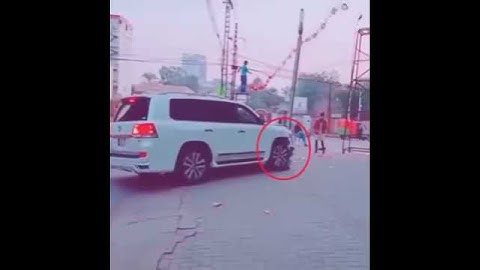 Land Cruiser Accident Pakistan