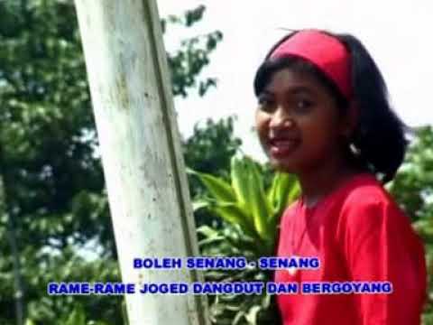 Sendy Senia Cilik - Kacang DIkuliti ( Official Music Video )