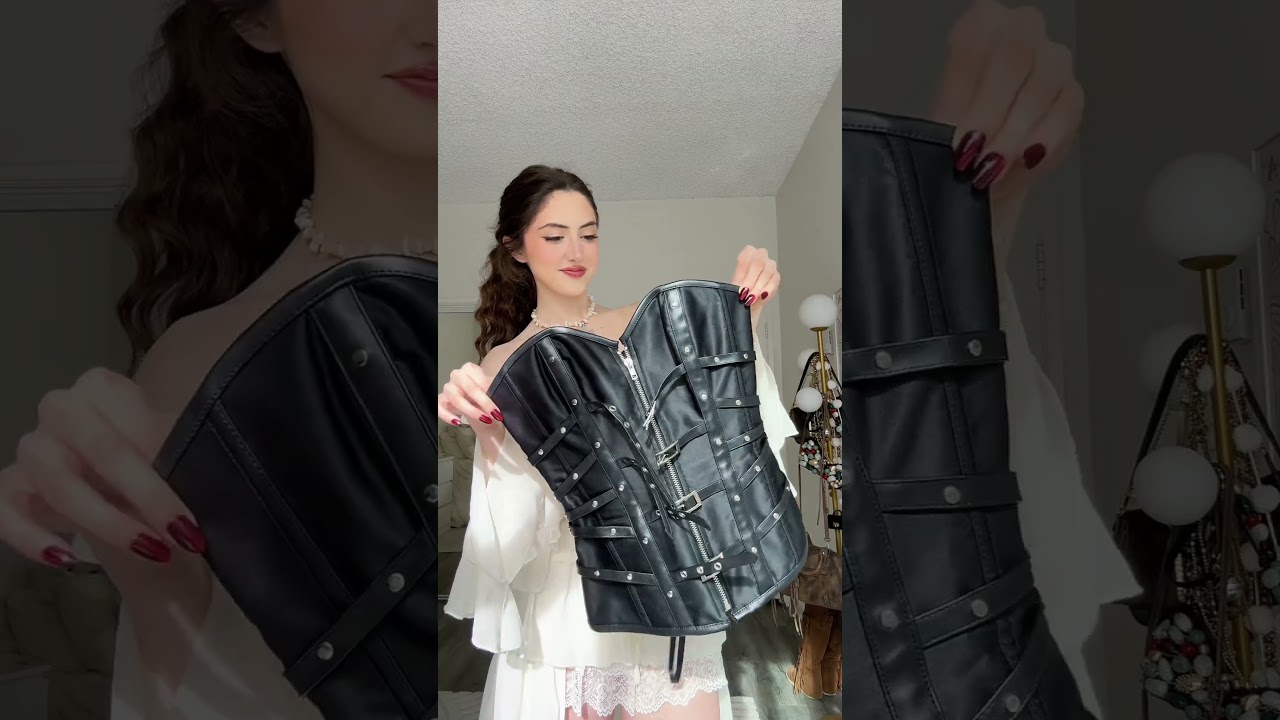 DAY 15 of 31 days of Halloween costumes!!