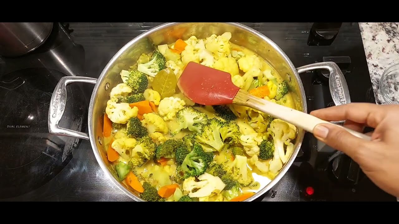 curry vegetables with lintel and brown rice 😋...small backyard garden ...