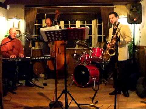 ROYAL GARDEN BLUES - HARRI'S JAZZ