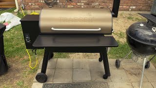 Traeger Pro 34 Set up, Burn in and 1st Cook - YouTube