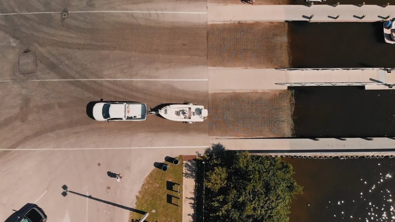 How To Back A Boat Trailer Down A Ramp Like A Boss - Boat Launch Tutorial