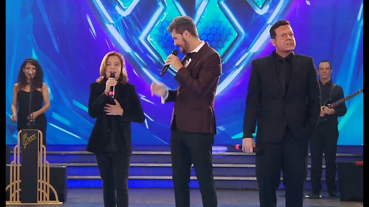 Izán Llunas y Martín Bossi, como Luis Miguel, cerraron el programa de Showmatch 2018