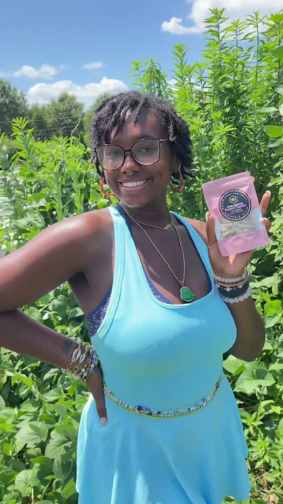 Just looking cute - that’s it   vitamins for the glow 😘