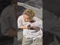 И кому так кланяется Тэхен? #taehyung