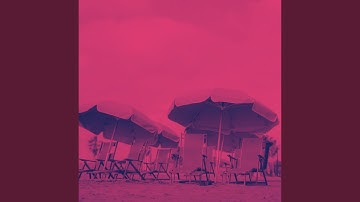 Sensational Backdrops for Beach Bars