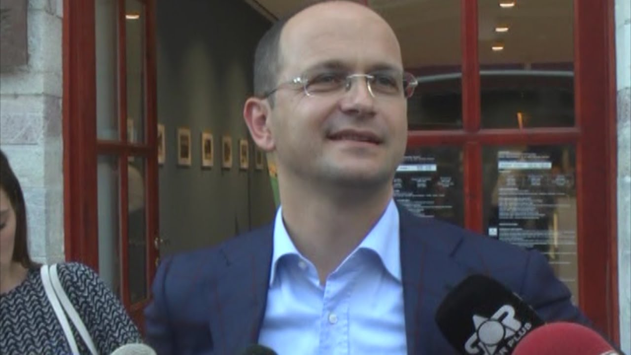 Report TV - Bushati s'përjashton koalicionin PS-PD: Vendosim pas zgjedhjeve