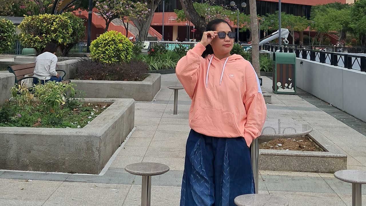 Nabubuntis nga yong walang asawa Yong may asawa pa kaya..