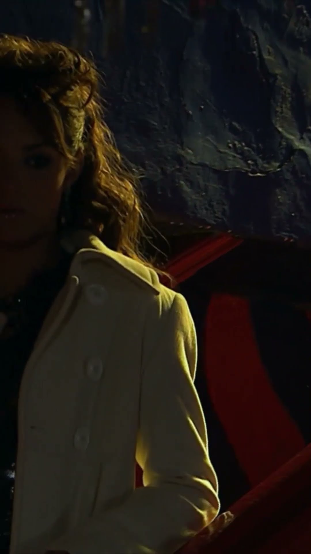 Cuando la fiesta es en un lugar extraño ? #hastaelfindelmundo #tlnovelas
