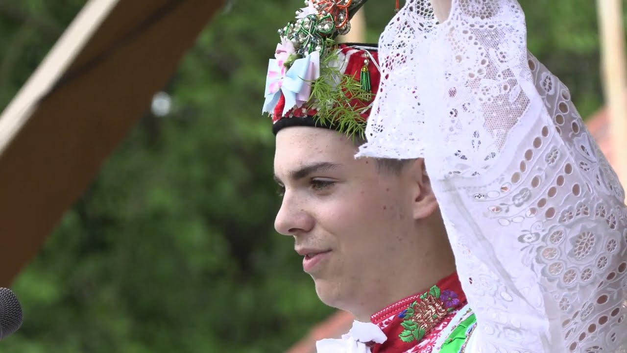 TVRDONICE-67.PODLUŽÍ V PÍSNÍ A TANCI (90.)