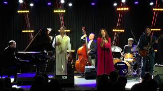 Celebrity Emma Smith in Tel Aviv - Nobody Knows You When You're Down and Out Profile