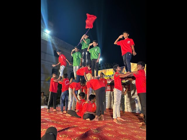 SAI GOWTHAM SCHOOL STUDENTS PERFORMED BY PYRAMIDS ON FARE WELL DAY class=
