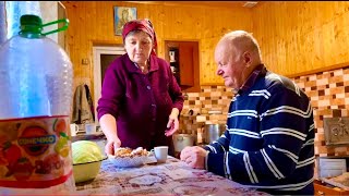 видео: Жизнь пожилой супружеской пары в Карпатах - вдали от цивилизации | Виктор и Анна картинка: Жизнь пожилой супружеской пары в Карпатах - вдали от цивилизации | Виктор и Анна