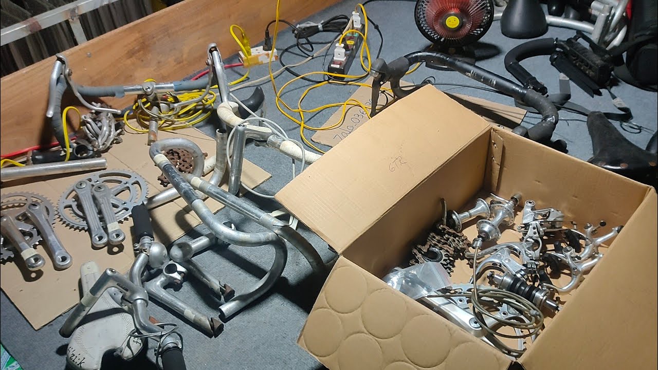 Nguyễn Tân AG, phụ tùng xe đạp bãi, 04.12.25. LH