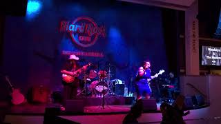 Mandalyn & the Hunters Dance