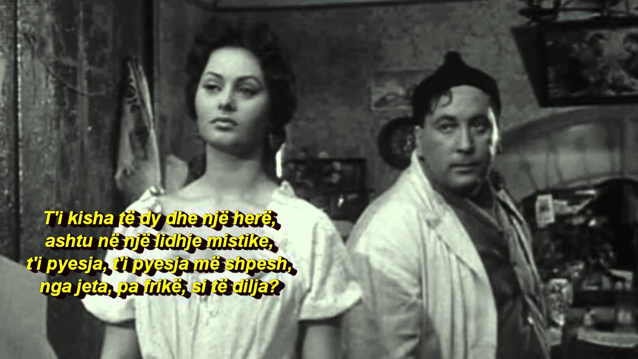 Ai e mbajti gjatë një ëndërr në ëndërr, sikur i vdekur, jetonte çudinë