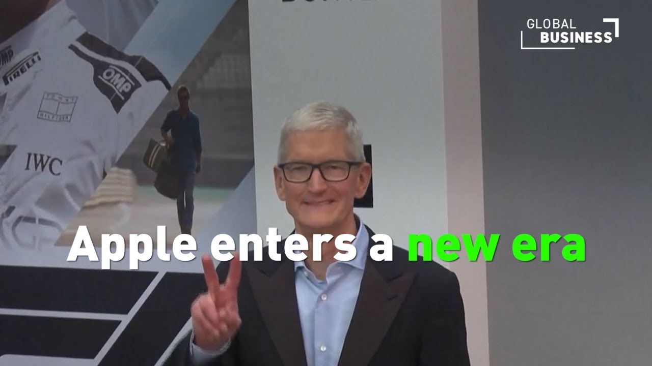Tech World Turned Upside Down by AI, Layoffs, and new Apple CEO