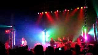 Finger Eleven - Paralyzer (LIVE at Flames Central, Calgary)