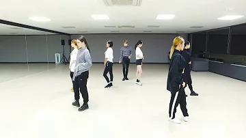 Winter Bear - V (BTS) / (Magic Dance - Dance Practice)