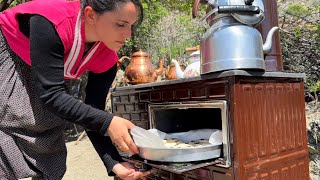 Calm and Peaceful Life / Breakfast Preparation in the Village House Garden