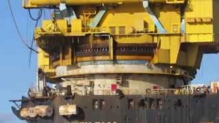 Saipem 7000 in de Eemshaven 25-9-2015
