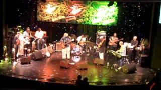 Watch Taj Mahal Strut video