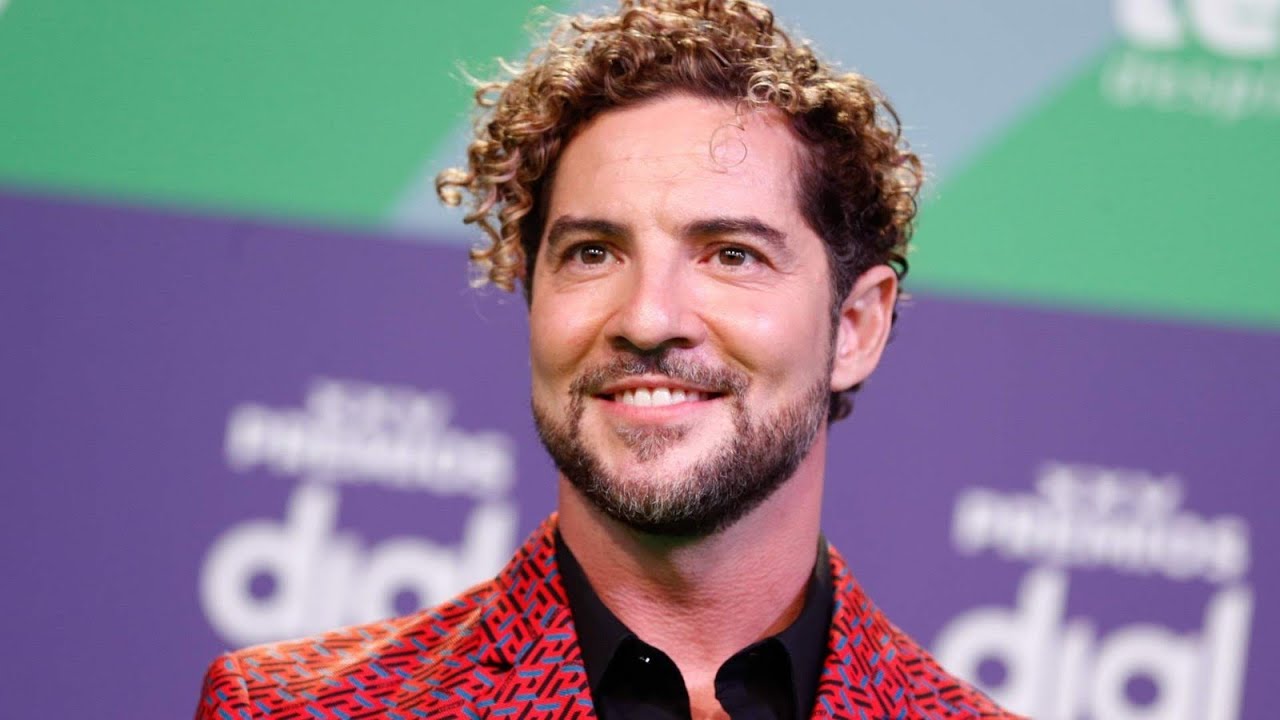 David Bisbal: Sigo HACIENDO REALIDAD mis SUEÑOS - El Brunch | Los 40 México