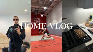 time at home : hosting, home updates, training, fav recipes :)