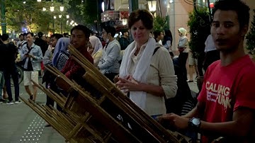BULE CANTIK TERKESIMA -- BOJO LORO -- CALUNG FUNK MALIOBORO YOGYAKARTA