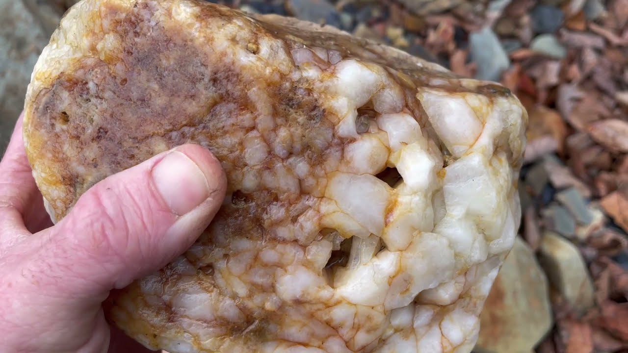 Quartz hunt in Oklahoma mountains