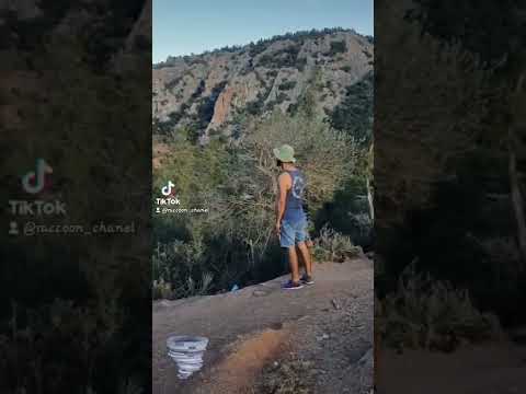 العزلة هروب من النفاق الاجتماعي و سوء الظن والسلبية او الحضية