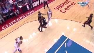 DeAndre Jordan one-handed alley-oop SLAM