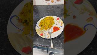 Aj nashte me mummy ne banaya yummy poha?breakfastrecipe breakfast nashta food foodie vlog ?