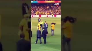 Glenn maxwell left the interview to hug sachin tendulkar😍 | players respect moments part 3 screenshot 2