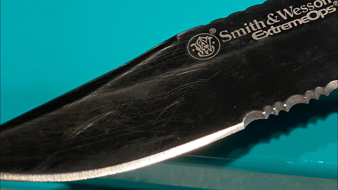 Sharpening The Smith & Wesson Extreme Ops Knife / Lansky Diamond Sharpener  