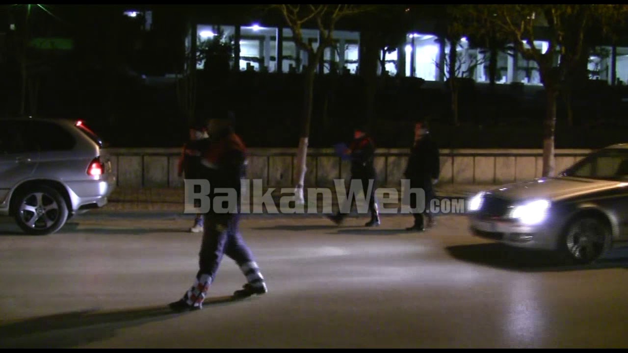 Policia ‘blindon’ rrugët e Beratit, postblloqe e kontrolle të për kapjen e personave në kërkim