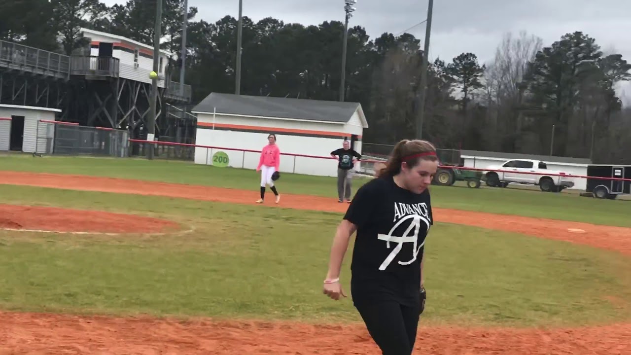 southwest-softball-team-getting-some-practice-in-monday-stallions-4-2