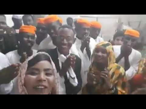 وليد دارفور في الاعتصام وصول موكب دارفور الي القيادة العامة